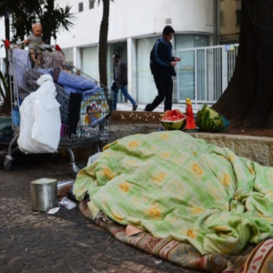 Mais de 70% dos municípios não têm plano para pessoas em situação de rua