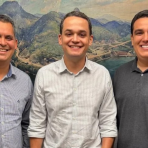 Giro Rápido: Encontro amistoso da centro-direita em Vitória e o novo destino de ex-deputado