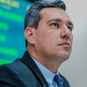 Saulinho da Academia deve seguir na presidência da Câmara da Serra