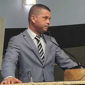 Após fim de “crise”, Anderson Goggi será o presidente da CMV