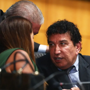 Magno Malta quer impedir o Decreto de Segurança Pública do Governo Lula