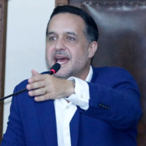 Gandini luta pelo fornecimento do Monitoramento Continuo de Glicose (GCM) na rede pública para crianças com diabetes tipo 1, para evitar o uso de agulhas.