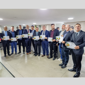 Prefeito eleito de Santa Leopoldina, Fernando Rocha, é diplomado pela Justiça Eleitoral