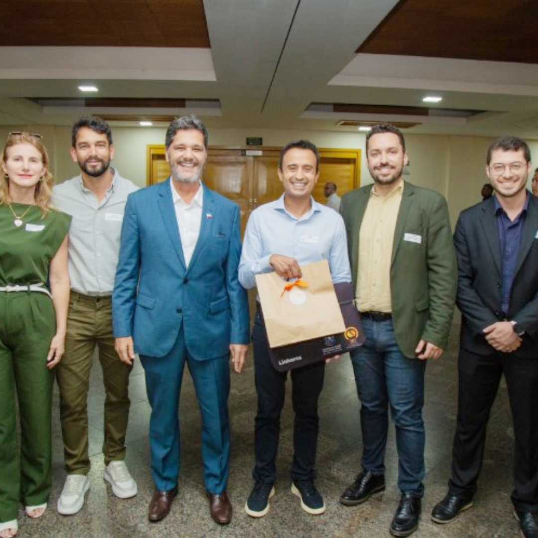 Linhares: Prefeito e secretária de Educação participam da apresentação do Pacto pela Educação do ES