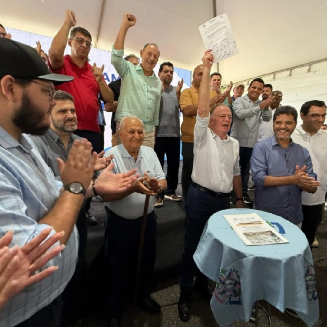Prefeito de Cachoeiro celebra modernização do Aeroporto Raimundo de Andrade
