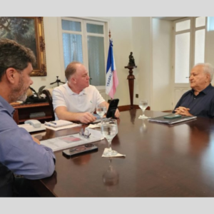 Theodorico Ferraço se antecipa e já se encontra com Casagrande