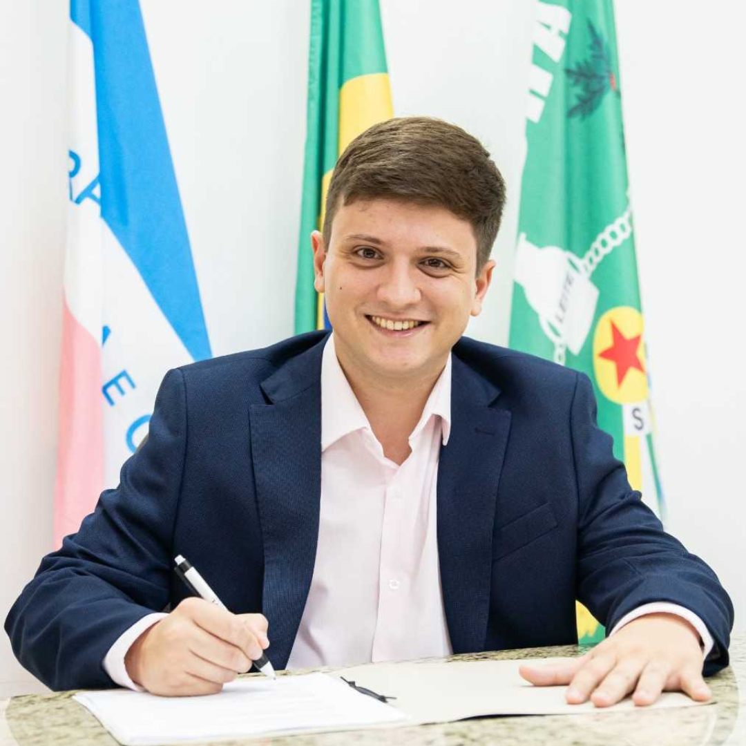 Alfredo Chaves publica decreto para organização administrativa e financeira
