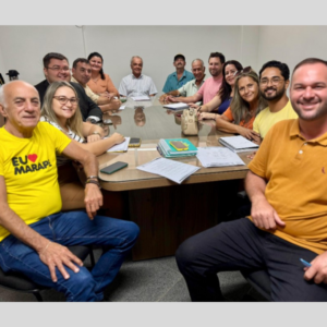 Atílio Vivácqua: Prefeito Helinho Lima e Vice-prefeito Dr. Marco Sobreira iniciam gestão com reunião de alinhamento com secretariado