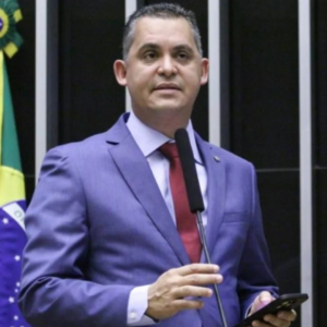 Olhos voltados para as escolhas de Gilson Daniel em 2025