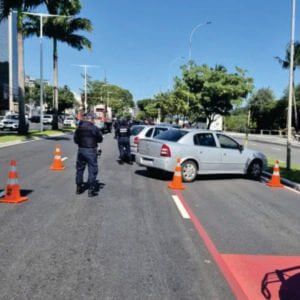 Vitória tem mais de 1.400 infrações por estacionamento irregular em janeiro