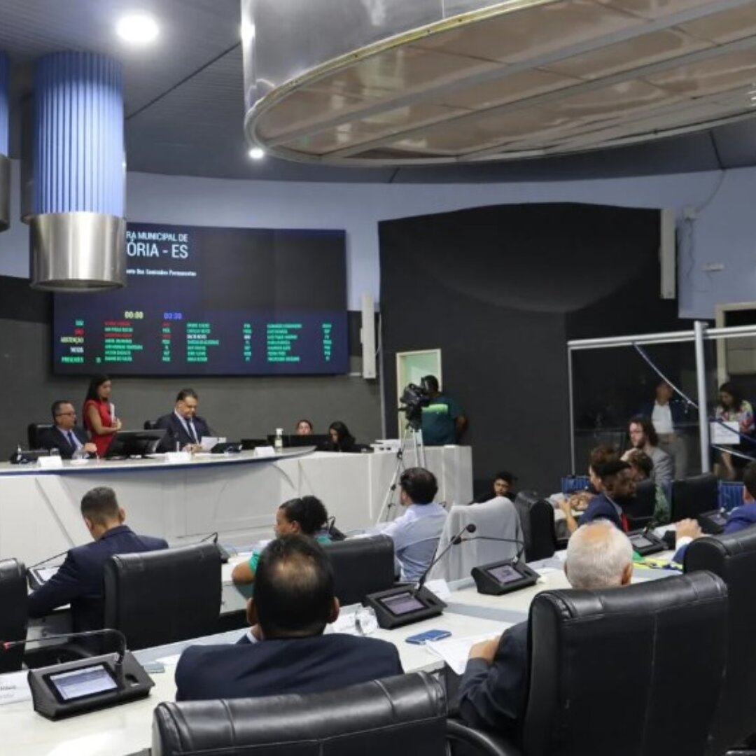 Câmara de Vitória define composição e comando das comissões: veja como ficou