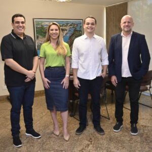 Pazolini nomeia Cris Samorini para Secretaria de Desenvolvimento