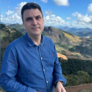 Prefeito muda o comando da Saúde na Serra: saiba quem é o novo secretário