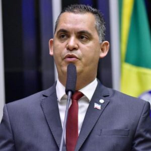 Gilson Daniel propõe ações para coibir golpes virtuais telefônicos