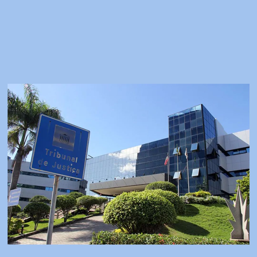 Vales alimentação e saúde, e salários reajustados no TJES