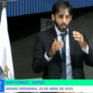 Davi Esmael e Armandinho atacam cotas trans na UFES e são rebatidos por Professor Jocelino