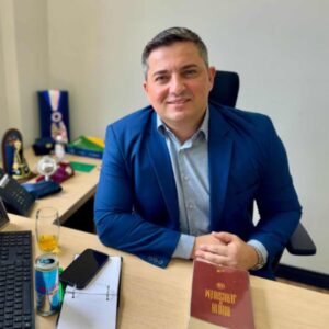 Quem é o deputado do ES aliado de Magno que quer ser senador pelo PL