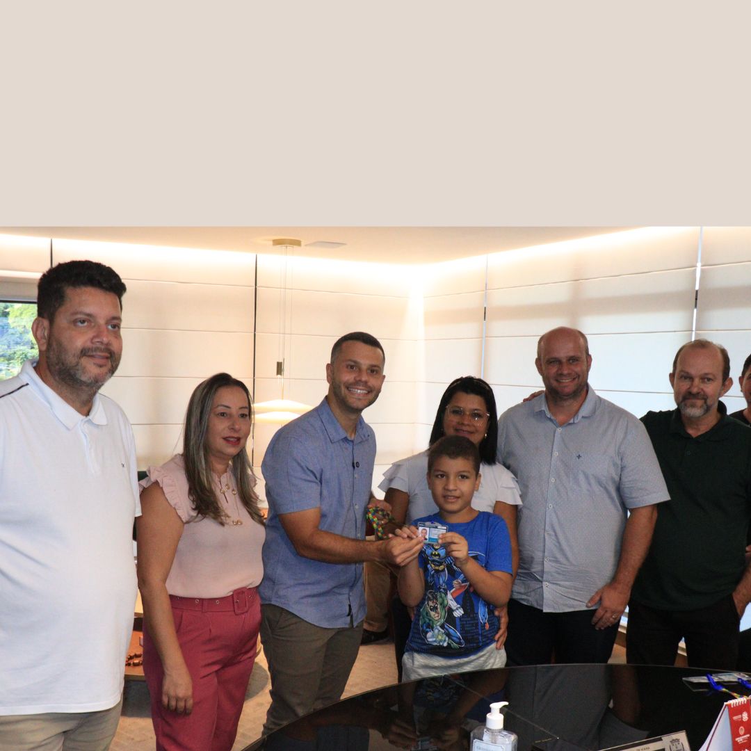 Inclusão Digital: Viana lança formulário online e aplicativo para emissão da Carteira Digital do Autista