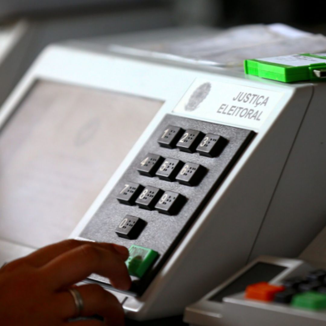 Pesquisa revela desejo de renovação no Legislativo capixaba para as eleições de 2026