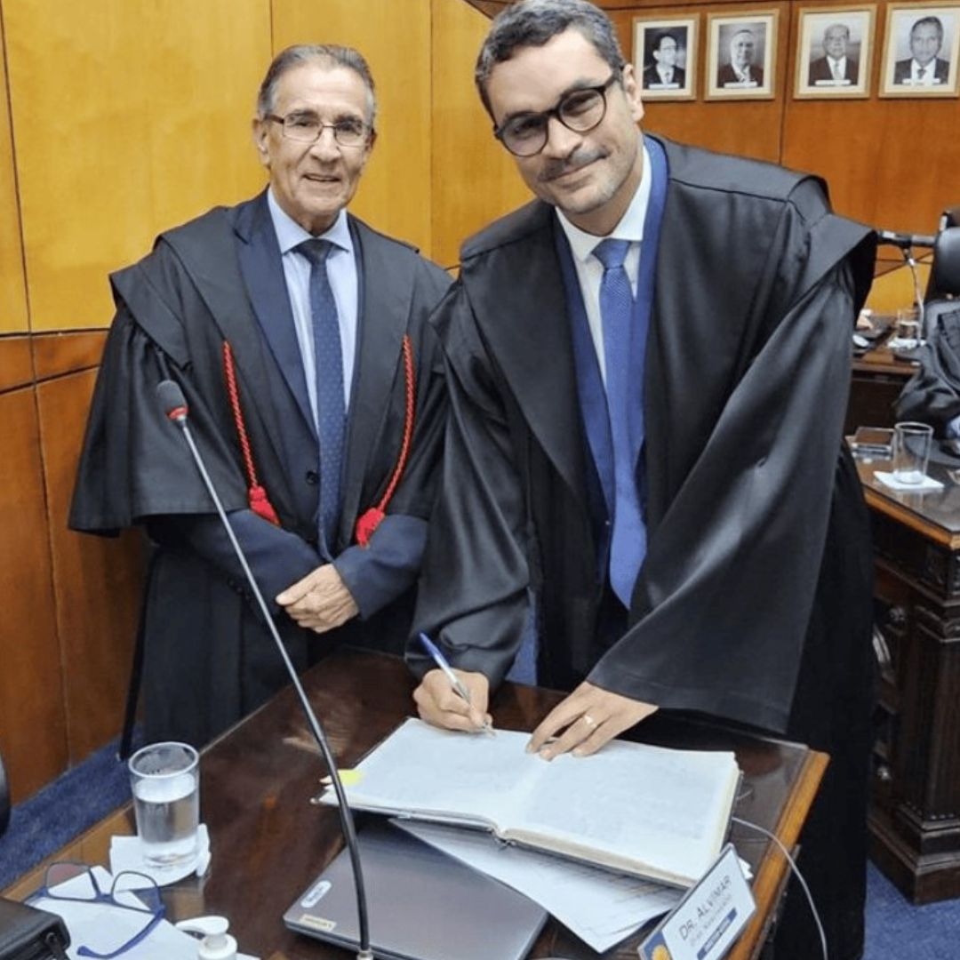 Hélio João Pepe de Moraes toma posse no TRE-ES