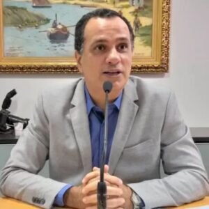 Aliados do Palácio Anchieta estimulam Max Filho a concorrer, novamente, a estadual