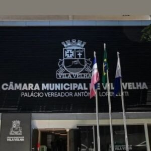 Câmara de Vila Velha suspende reajuste de até 386,62% para servidores