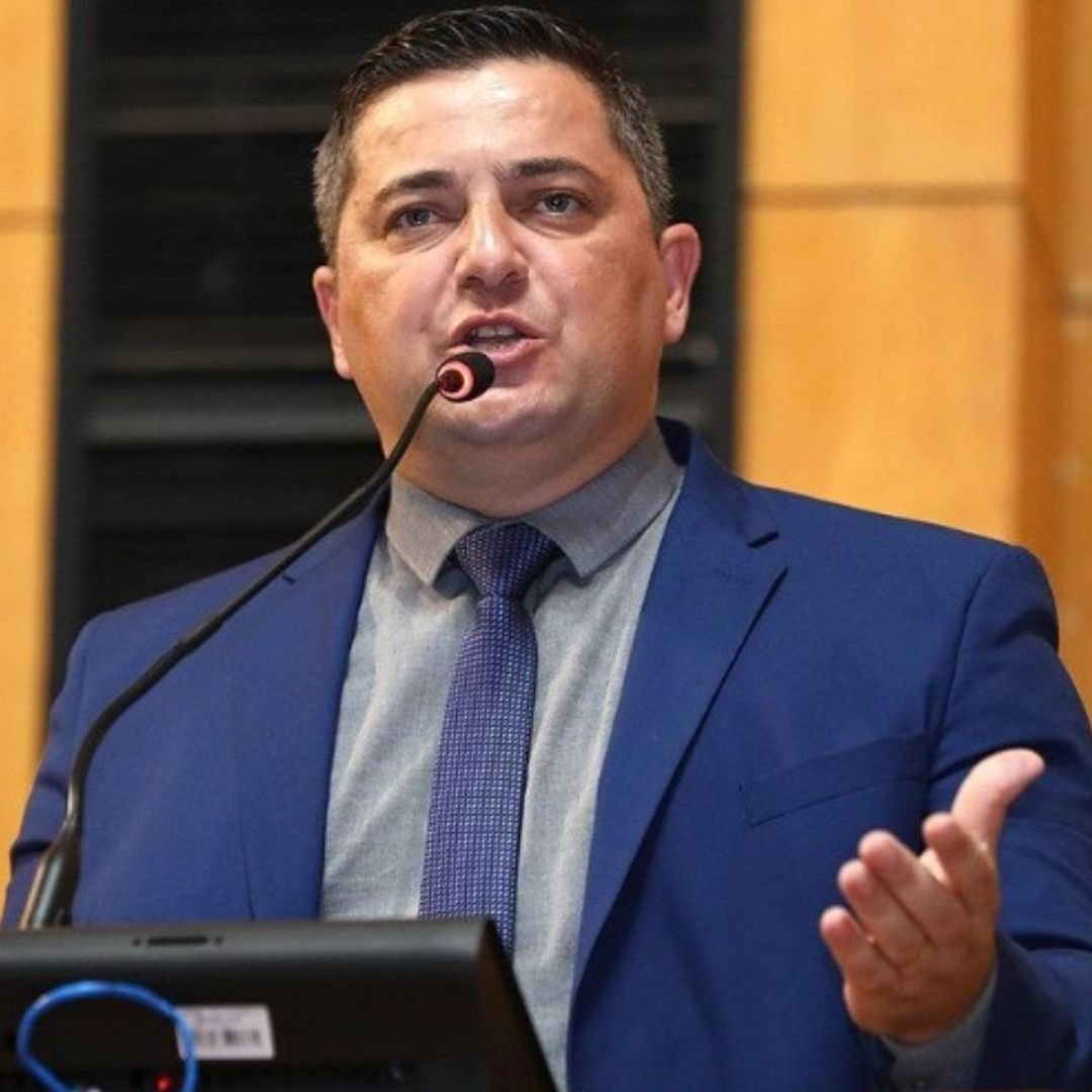 Callegari ‘conversa’ com partido Novo em meio a articulações contrárias no PL
