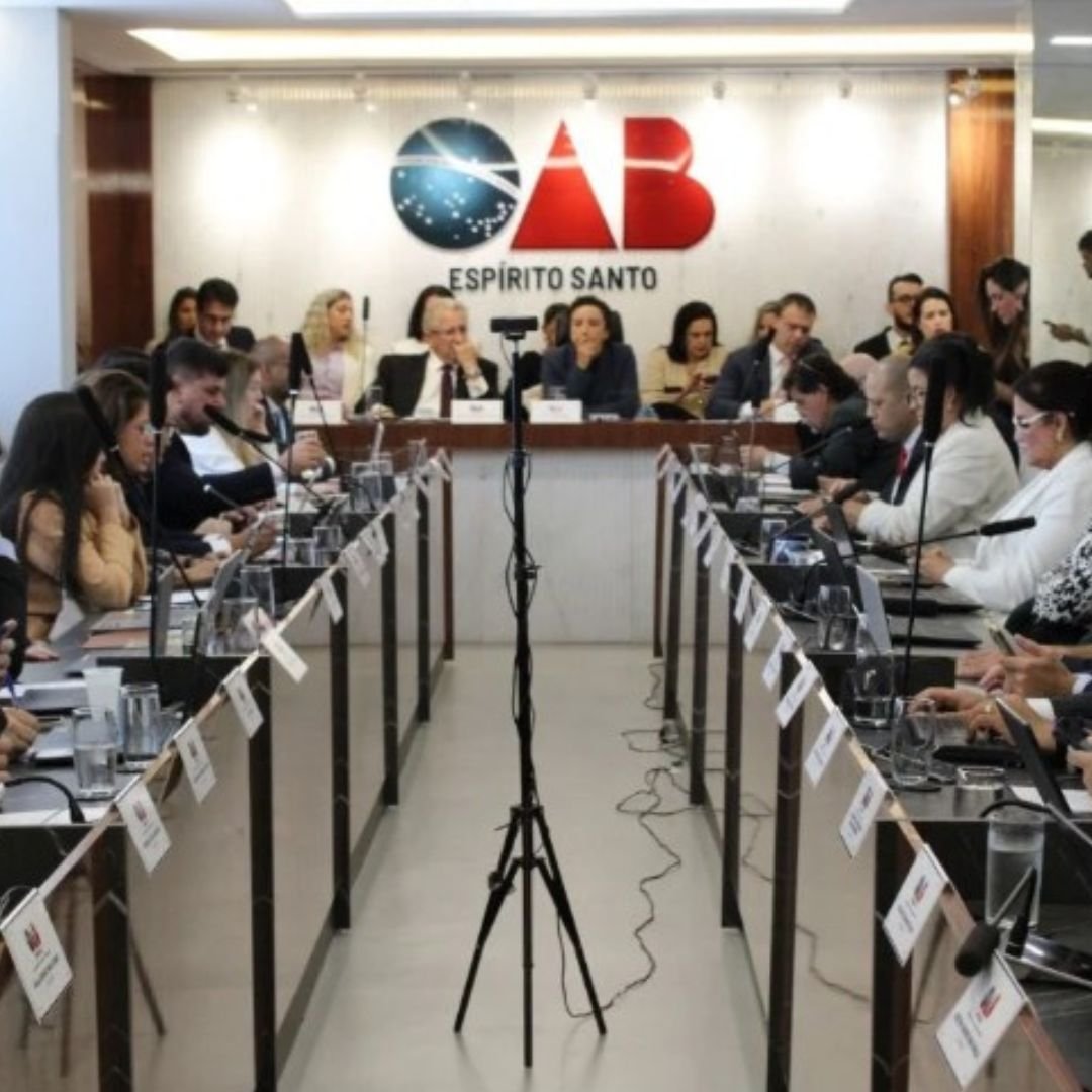 Déficit de R$ 5 milhões: Conselho da OAB-ES reprova contas de Rizk e Ben-Hur