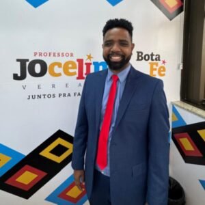 Do barraco no morro ao Poder Legislativo: quem é o Professor Jocelino