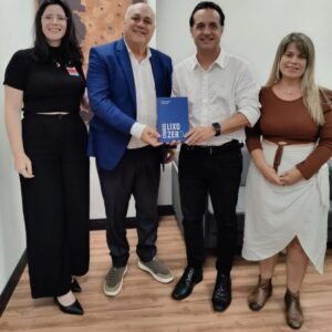 Gandini articula frente estadual por cidades Lixo Zero