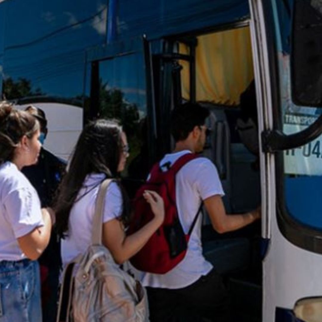 Prefeitura de Domingos Martins regulamenta auxílio transporte para universitários