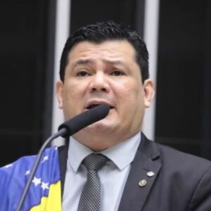 Gilvan da Federal volta ao cargo com relator do processo definido no Conselho de Ética