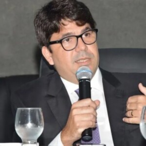 Conselheiro muda o voto e TCE-ES altera decisão sobre licitação da Cesan