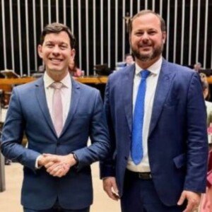 Dr. Victor, “o deputado do Arnaldinho”, define seu partido para a reeleição