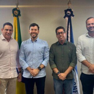Arnaldinho se encontra com Da Vitória e Marcelo Santos, na Assembleia