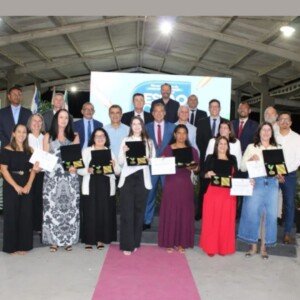 Câmara de Jaguaré realiza Sessão Solene e homenageia 393 professores com medalha e reconhecimento histórico