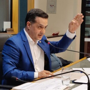 Tragédia em Viana: Gandini cobra passarela na BR-101 após morte de estudante do Ifes