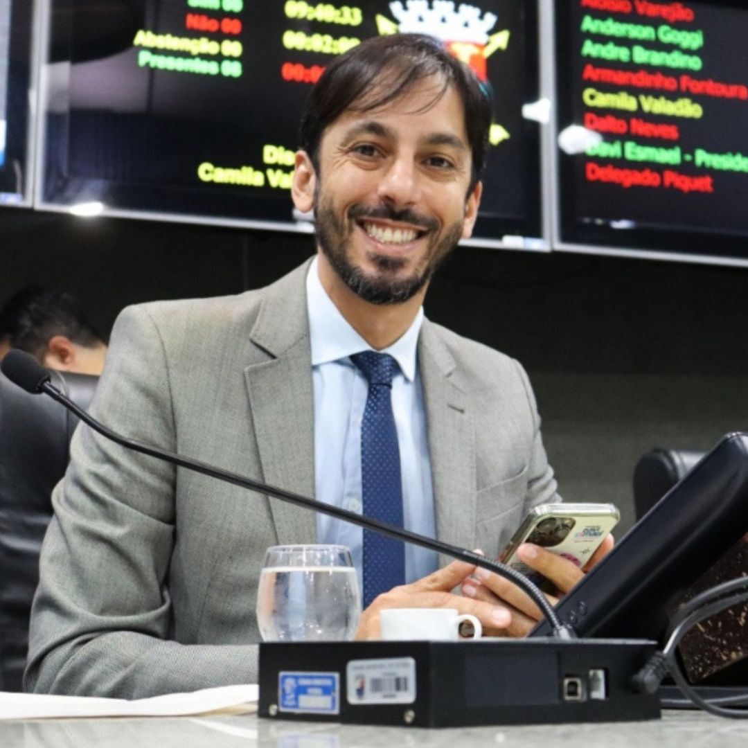 Lei que garantia sepultura perpétua a políticos em Vitória é revogada