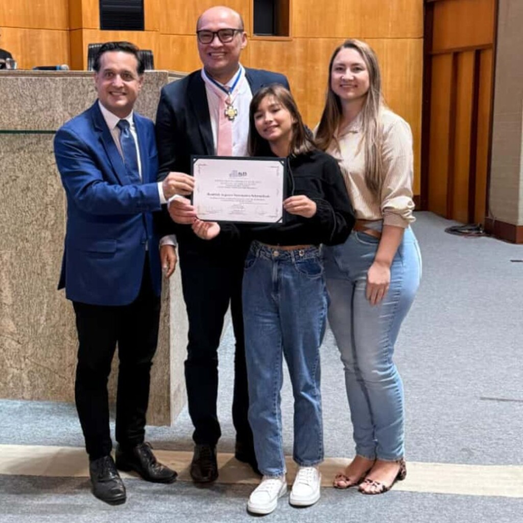 Gandini cobra pagamento do piso e reforça valorização dos professores