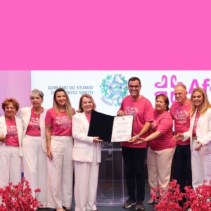 Outubro Rosa: Dr. Bruno Resende entrega à Afecc a lei que a declara de utilidade pública