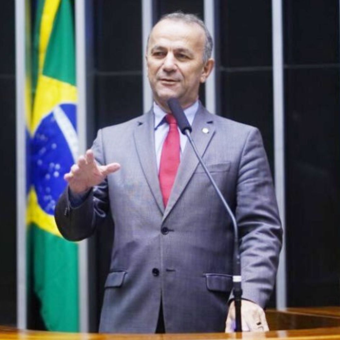 Helder Salomão: “Serei o pré-candidato da continuidade e da mudança”