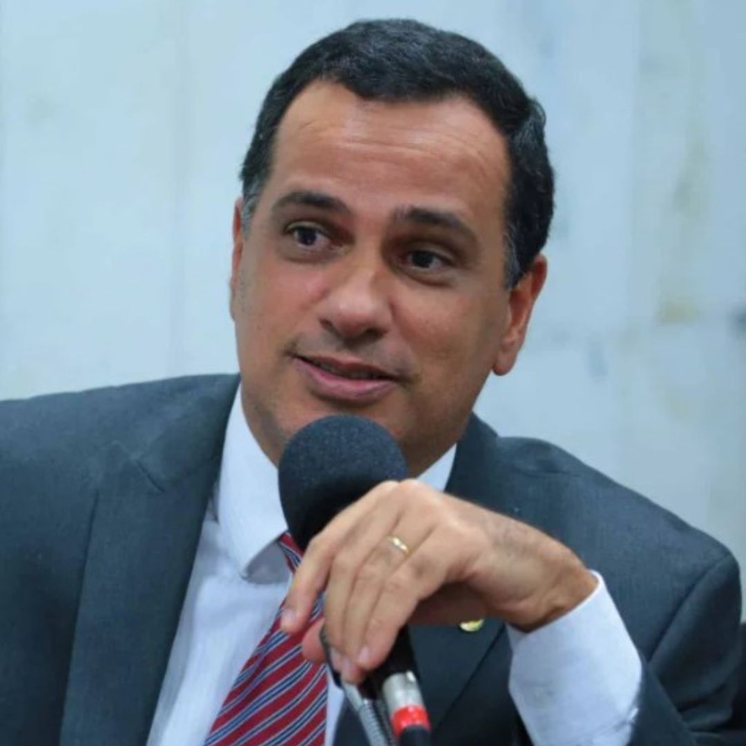 Max ameaça deixar o PSDB caso Arnaldinho assuma o comando do partido