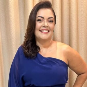 Vice-prefeita de Guarapari faz críticas, fala em “valores” e pede exoneração de secretaria