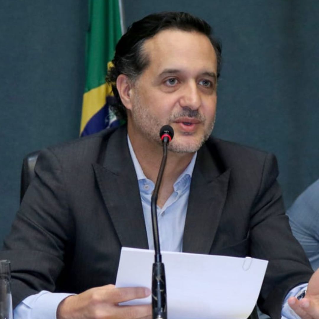 Superparadas para caminhoneiros na BR-101 terão gratuidade de 12 horas