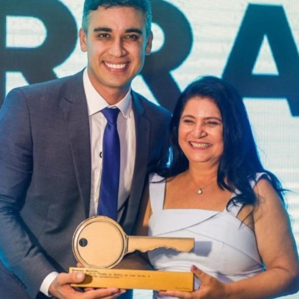 Weverson sai de licença e Serra terá segunda mulher à frente da prefeitura