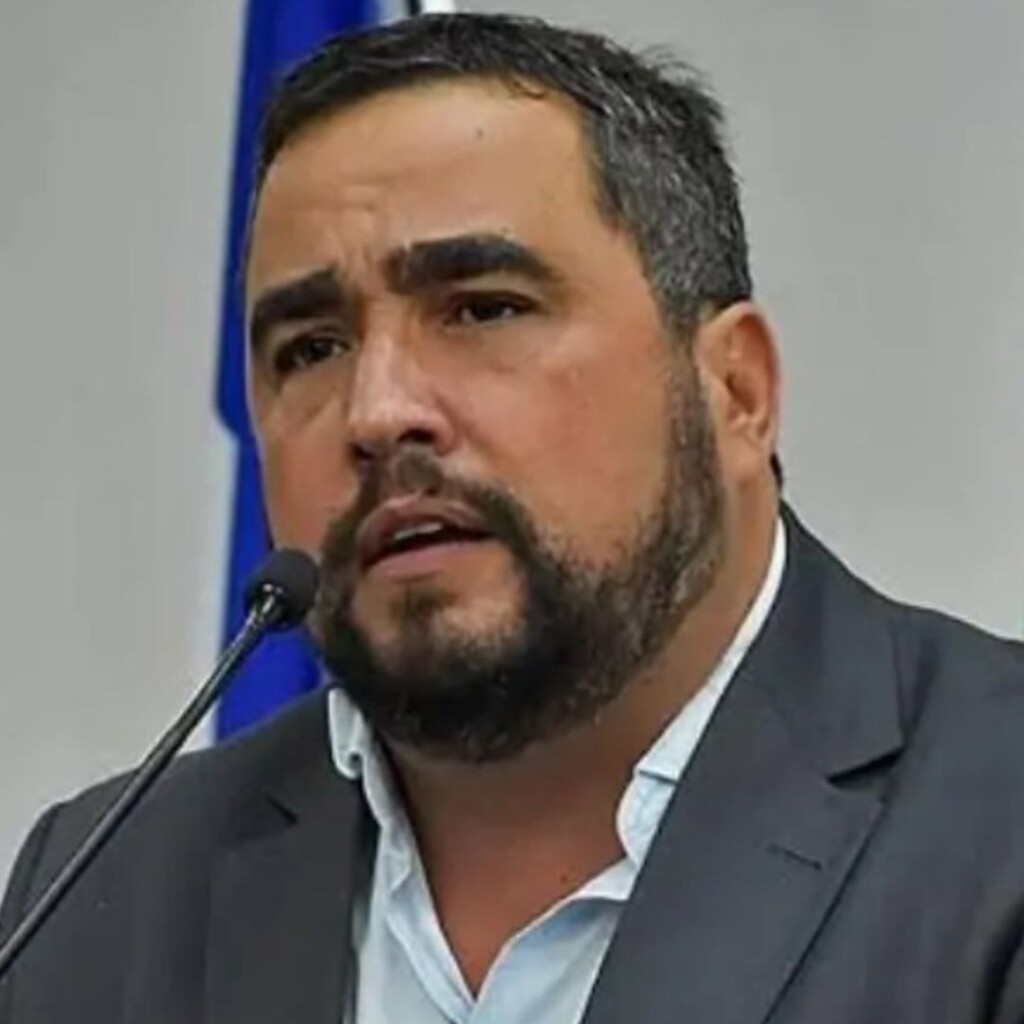 Rodrigo Borges denuncia débitos deixados pega Gestão Edson Magalhães em Guarapari