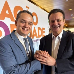 O que diz a assessoria de Kassab sobre a foto com Lorenzo Pazolini