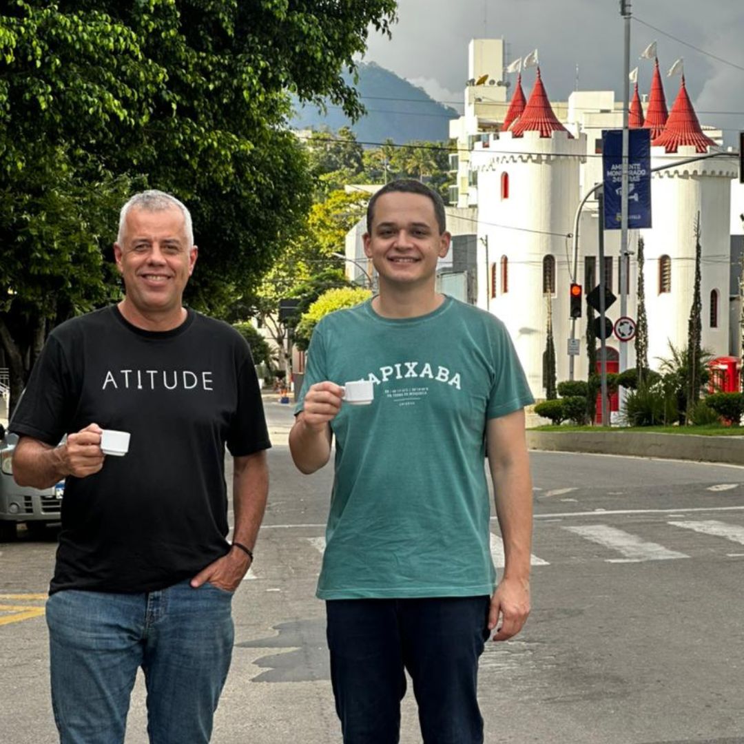 Prefeito Lorenzo Pazolini e deputado federal Evair de Mello cumprem agenda no interior no domingo de Carnaval