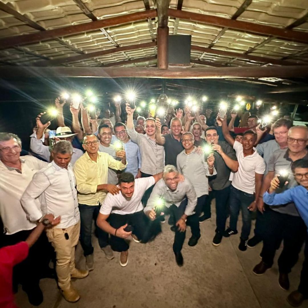 Pazolini, Erick Musso e Evair de Melo se reúnem em Montanha, no norte capixaba