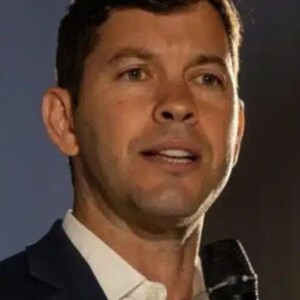 Renuncia ou segue no cargo? Arnaldinho vive dias de dilema e reflexão